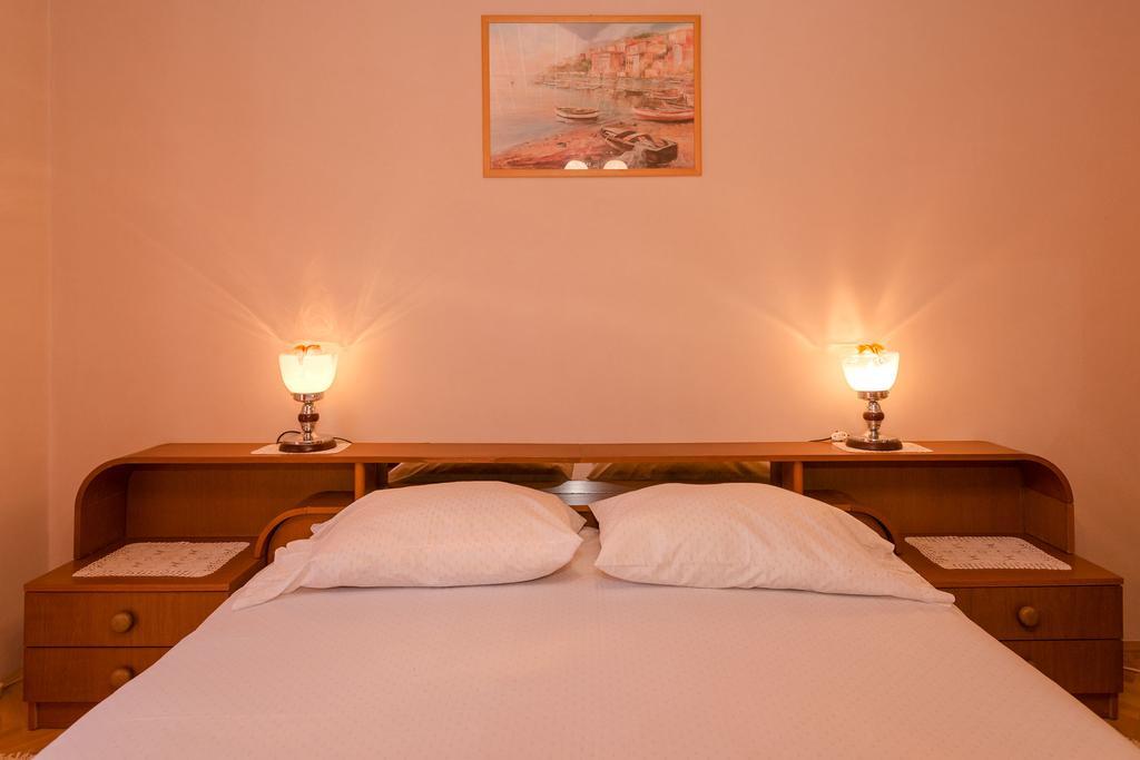 Holiday Home Leonida Jelsa  Dış mekan fotoğraf